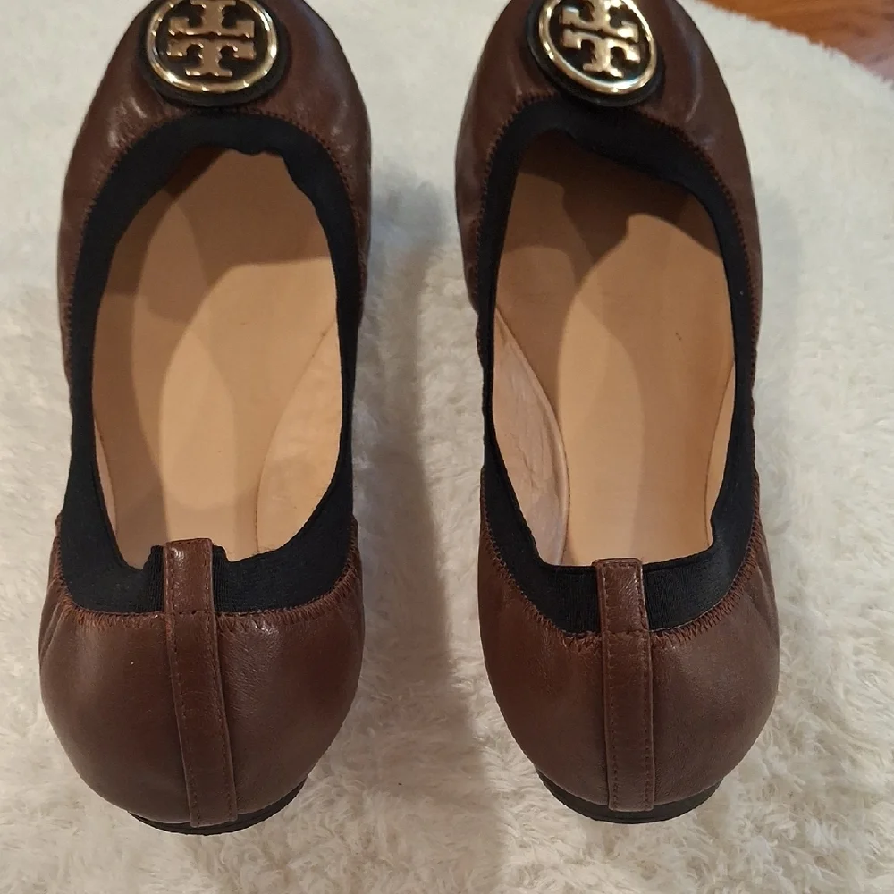 Tory Burch Brown and Black Flats with Gold Medallion - Picture 9 of 9